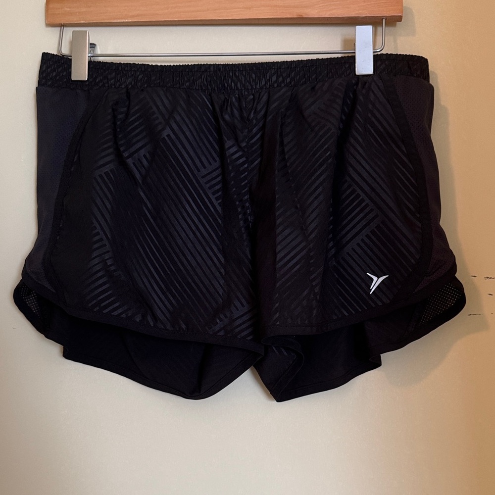 Old Navy Black Women's Athletic Shorts